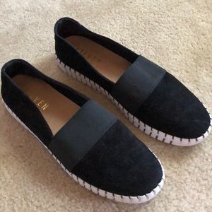 Brand new Steve Madden flats Natural comfort brand